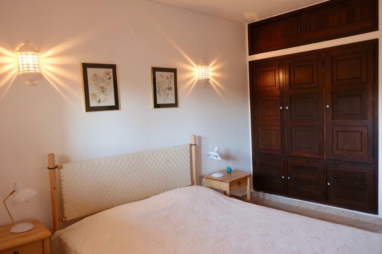 Peaceful & Spacious Apt With Parking & Queen Bed การ์วอยโร ภายนอก รูปภาพ