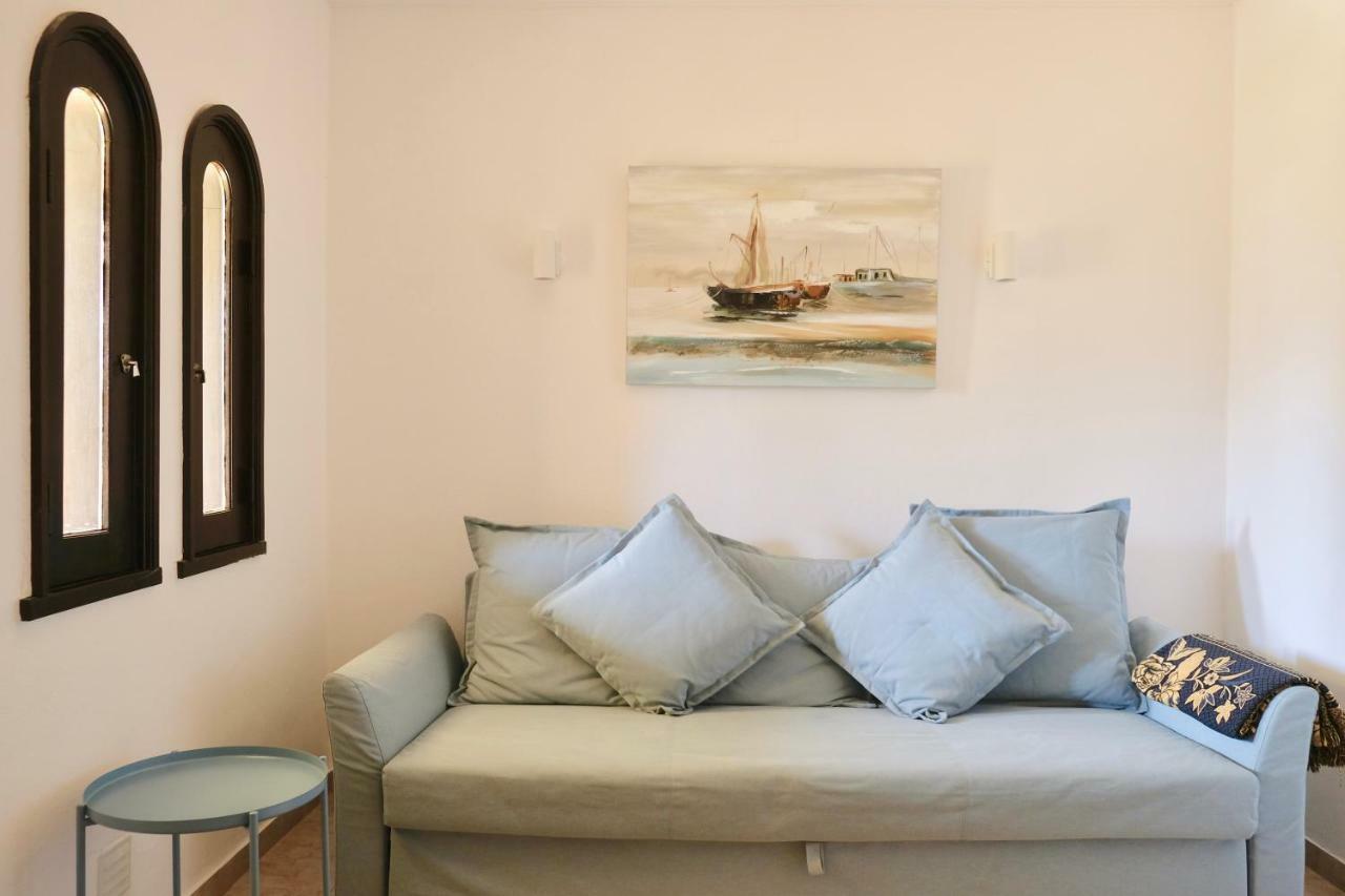 Peaceful & Spacious Apt With Parking & Queen Bed การ์วอยโร ภายนอก รูปภาพ
